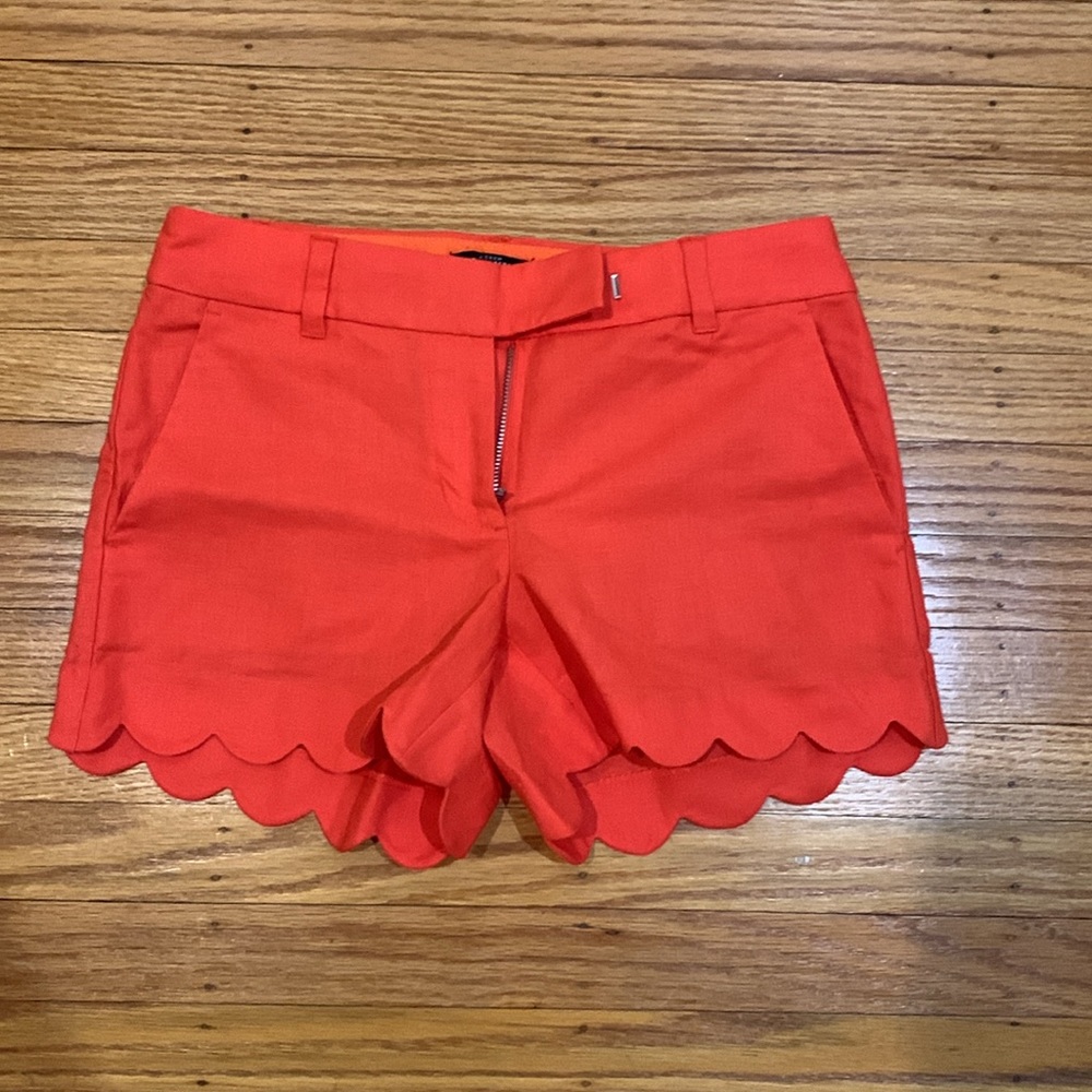 J crew mercantile scalloped shorts 4” in coral pink orange - Picture 2 of 4